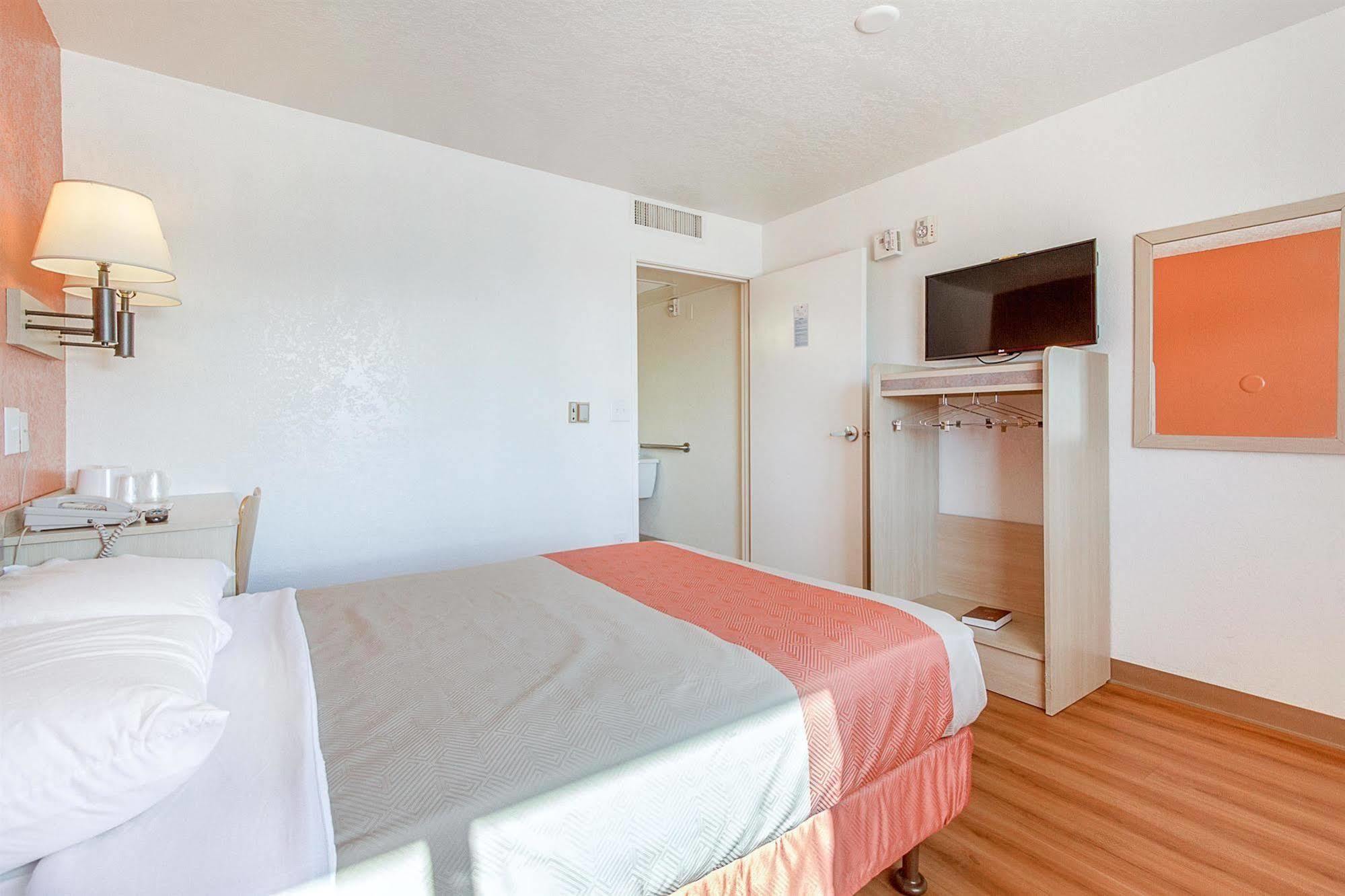 Motel 6-Phoenix, Az - North Bell Road Exterior foto